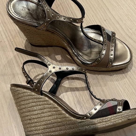 Burberry sandals - Picture 2 of 3